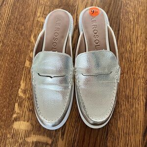 AEROSOLES Women's Metallic Silver Loafers